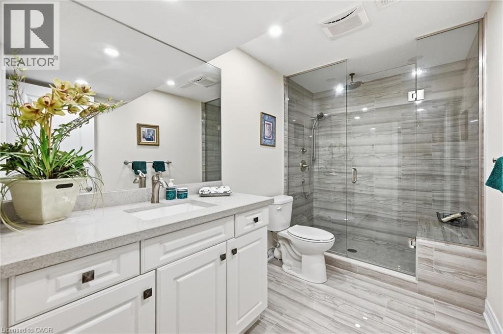 305 Caledon Avenue Property Photo 32