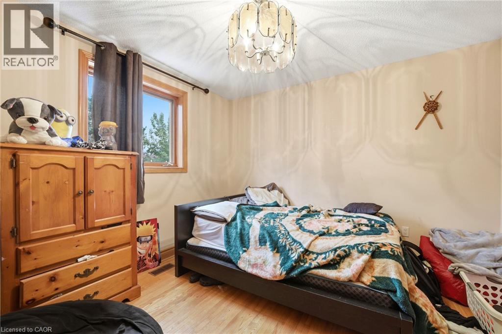 277 Harvie Avenue Property Photo 15