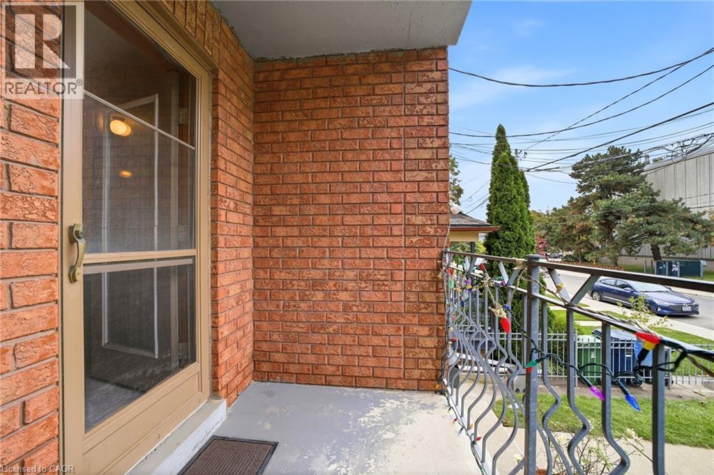 277 Harvie Avenue Property Photo 16