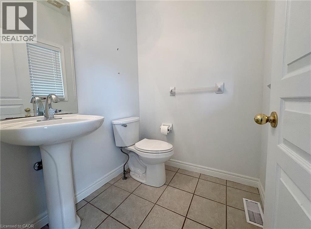 5325 Applegarth Drive Property Photo 12