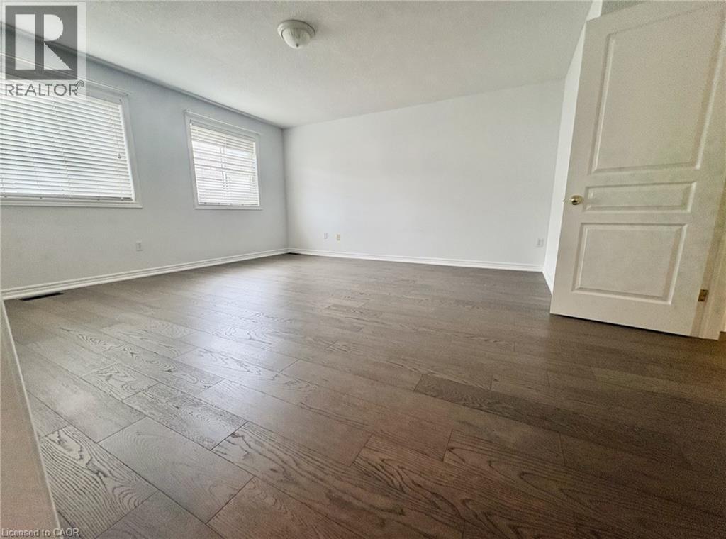 5325 Applegarth Drive Property Photo 15