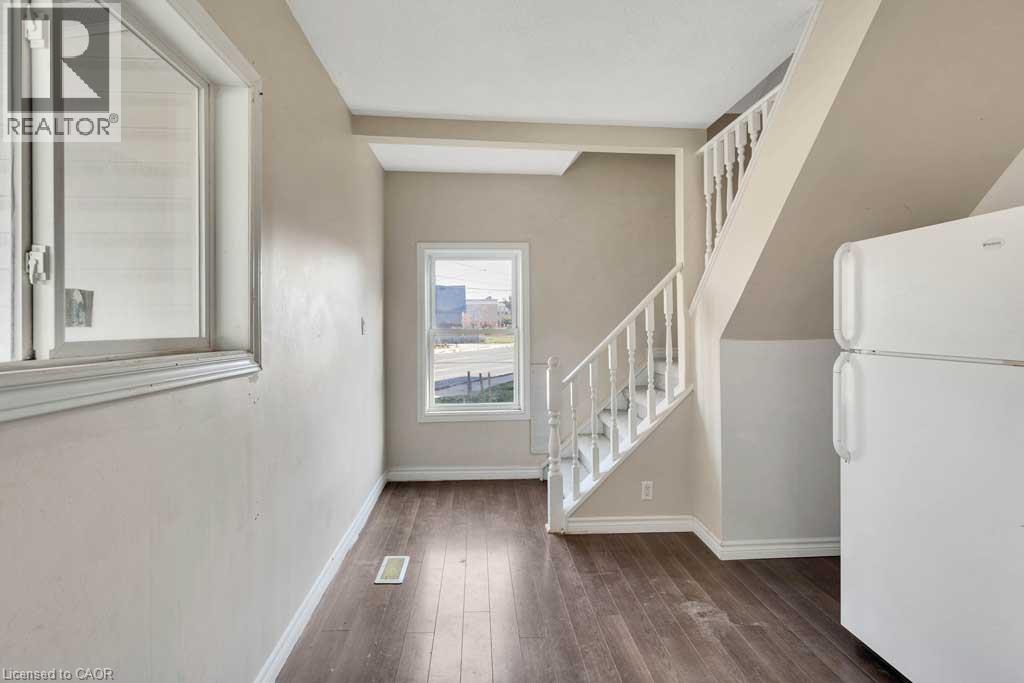 797 Hamilton Road Property Photo 2