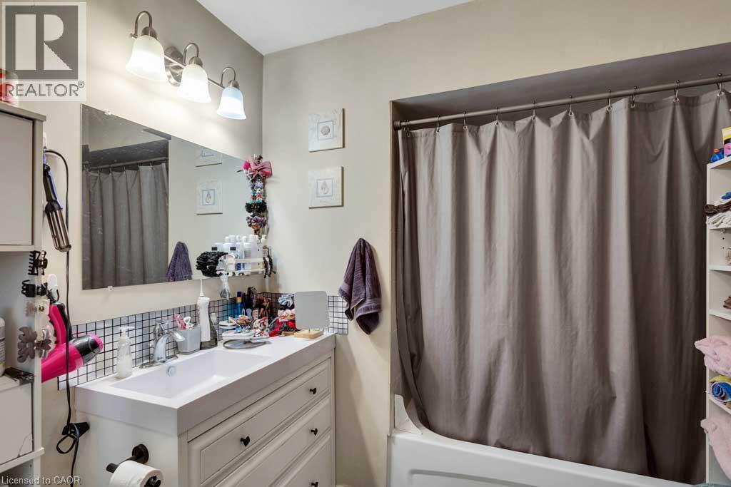 797 Hamilton Road Property Photo 11