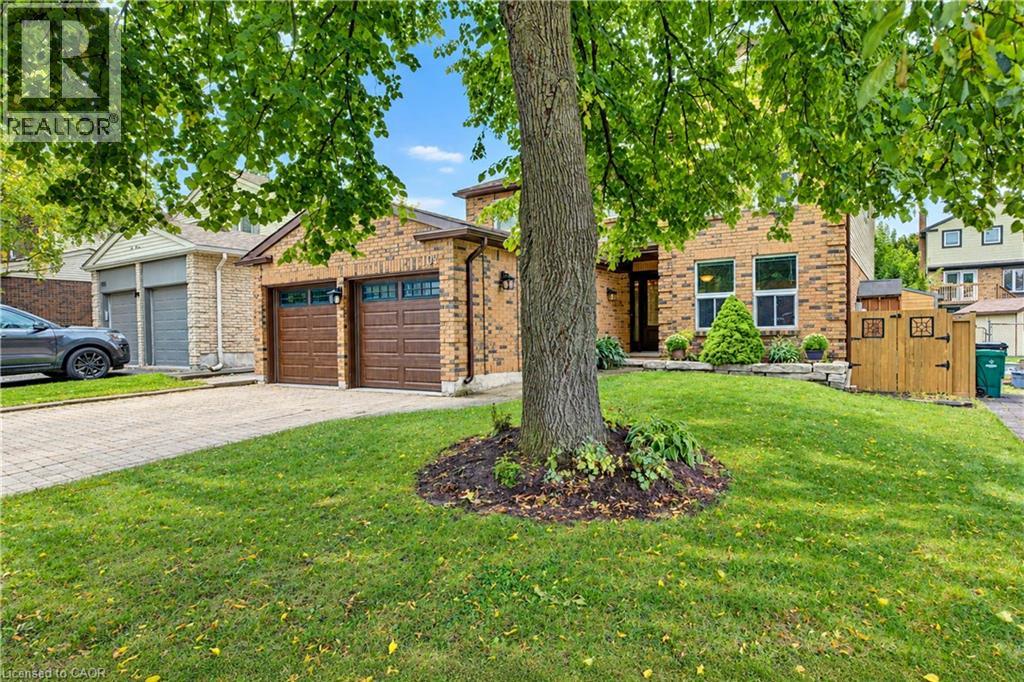 104 Deerwood Crescent Property Photo 2