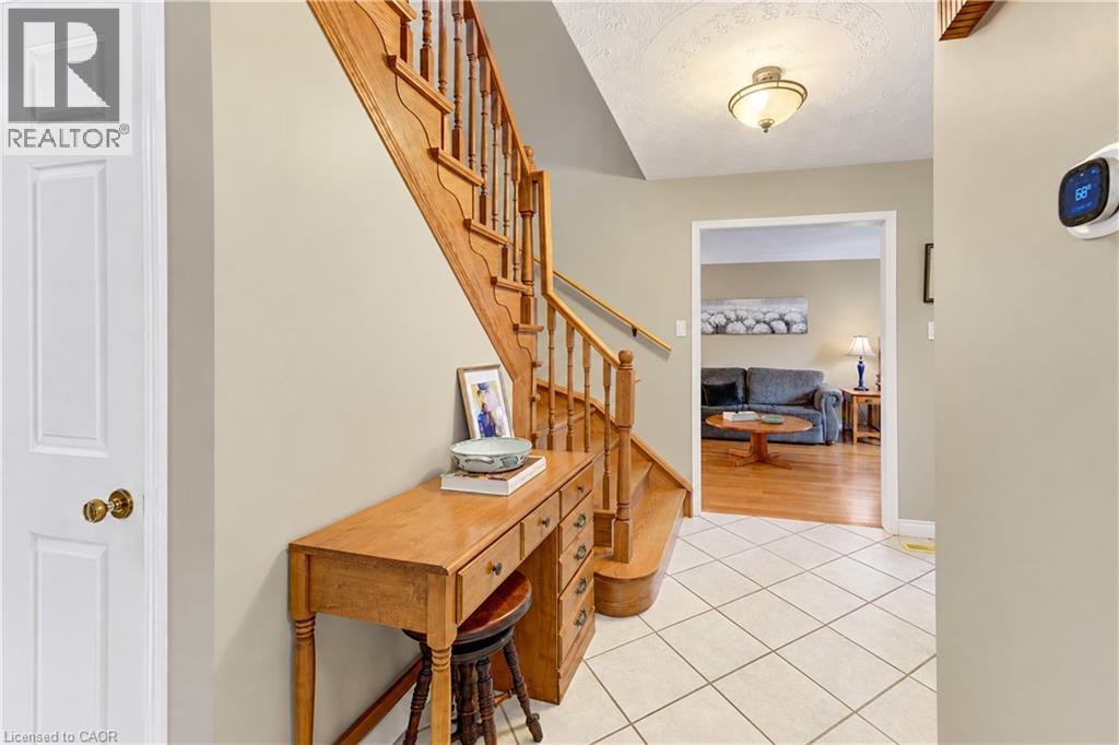 104 Deerwood Crescent Property Photo 7