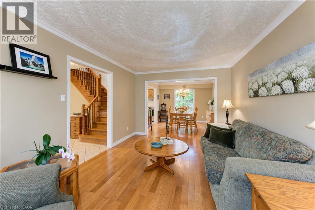 104 Deerwood Crescent Property Photo 9