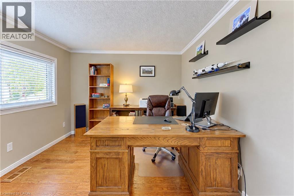 104 Deerwood Crescent Property Photo 27
