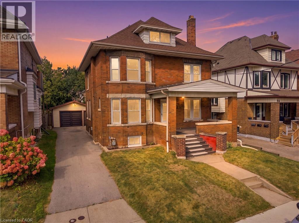 100 Balsam Avenue S Photo de la propriété 1