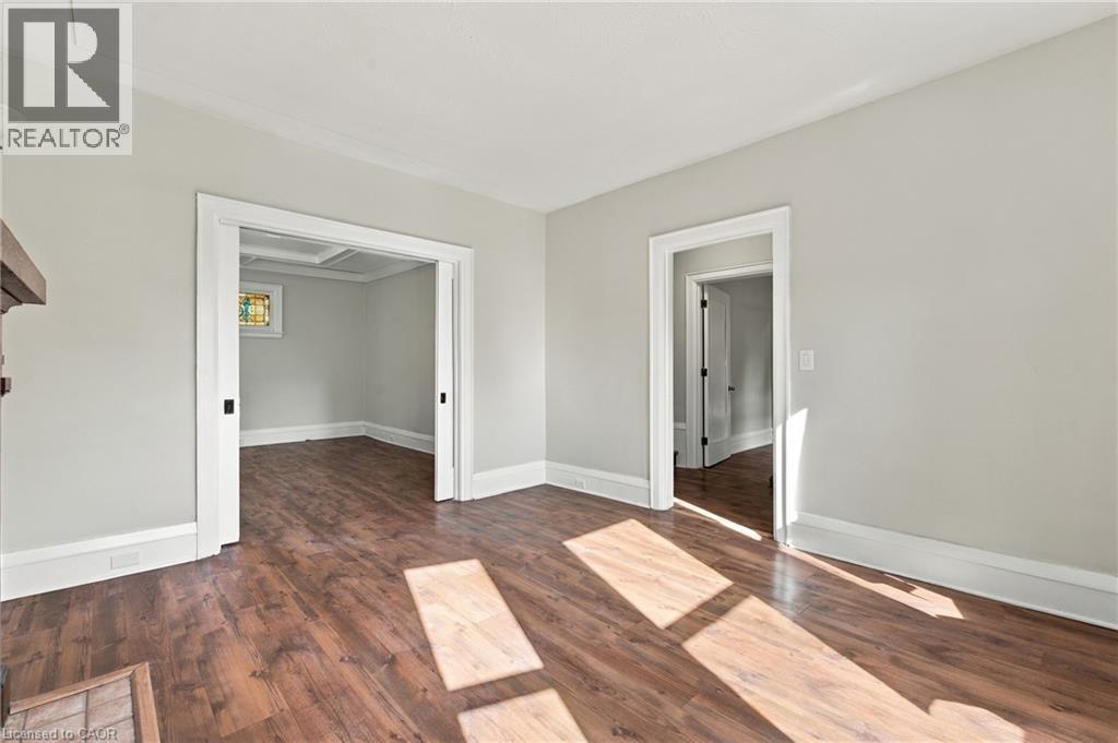 100 Balsam Avenue S Property Photo 18