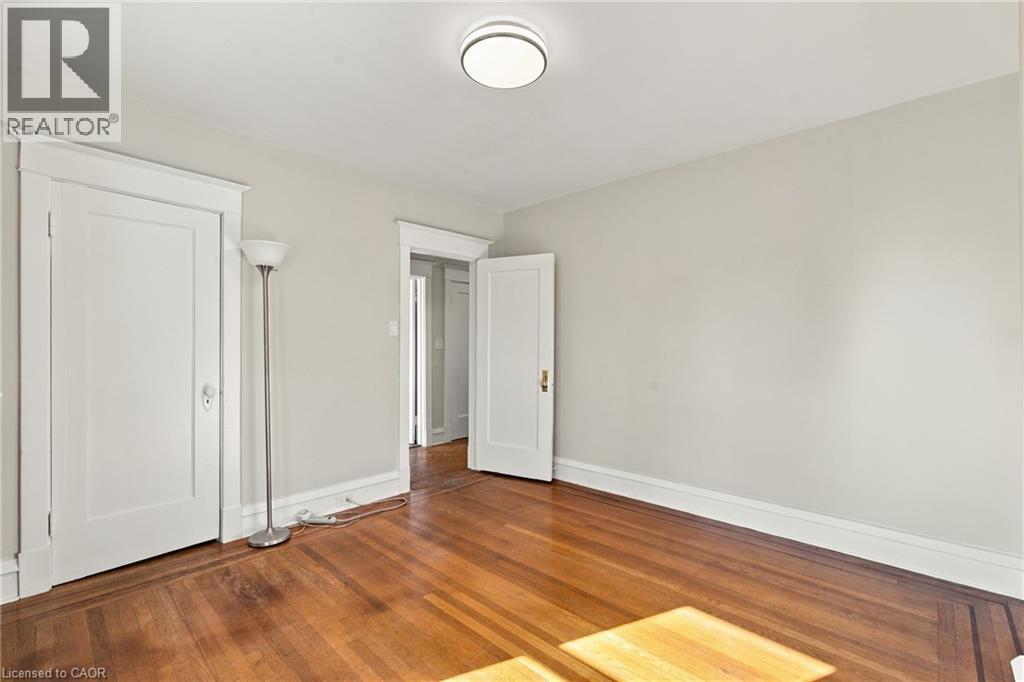 100 Balsam Avenue S Property Photo 28