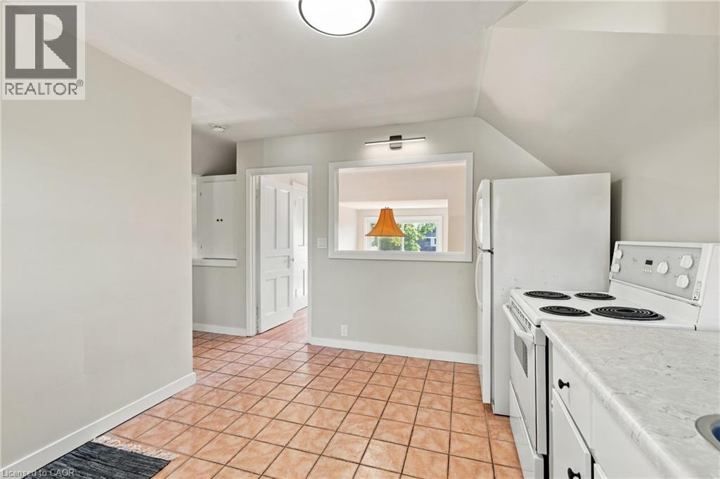 100 Balsam Avenue S Property Photo 37