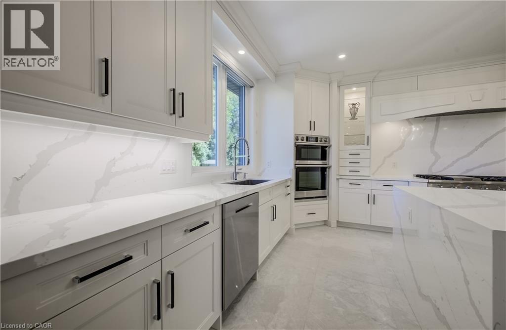 61 Schweitzer Street Property Photo 17