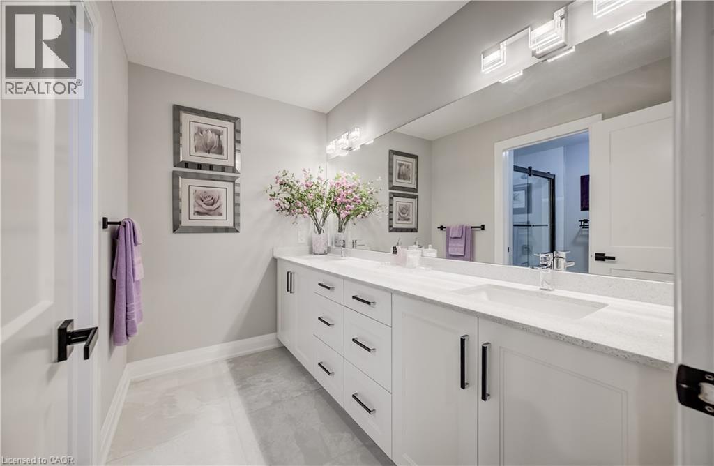 61 Schweitzer Street Property Photo 30