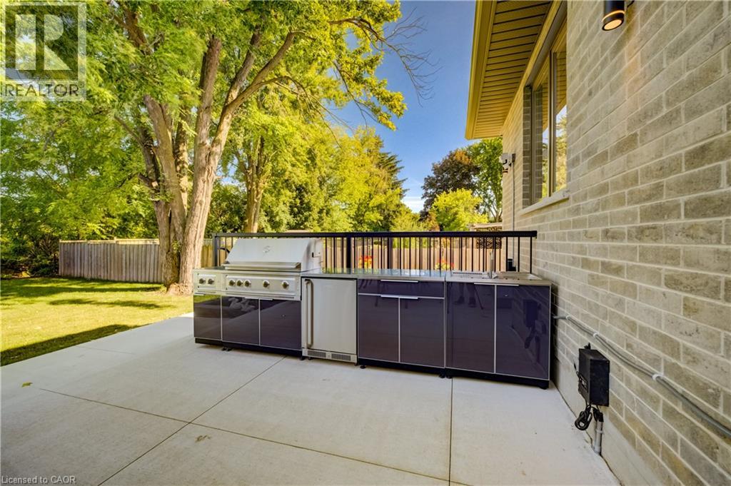 61 Schweitzer Street Property Photo 43