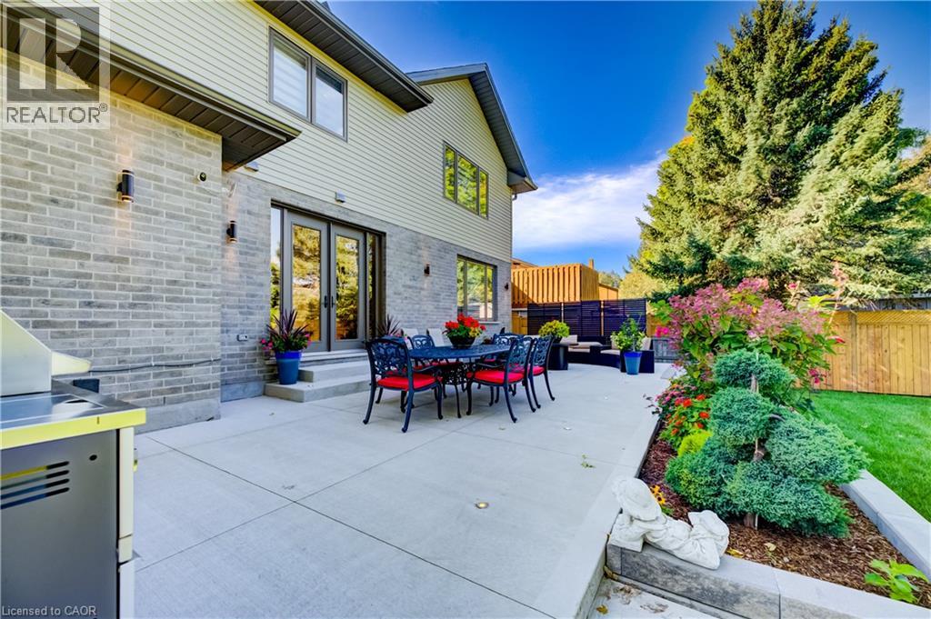 61 Schweitzer Street Property Photo 44