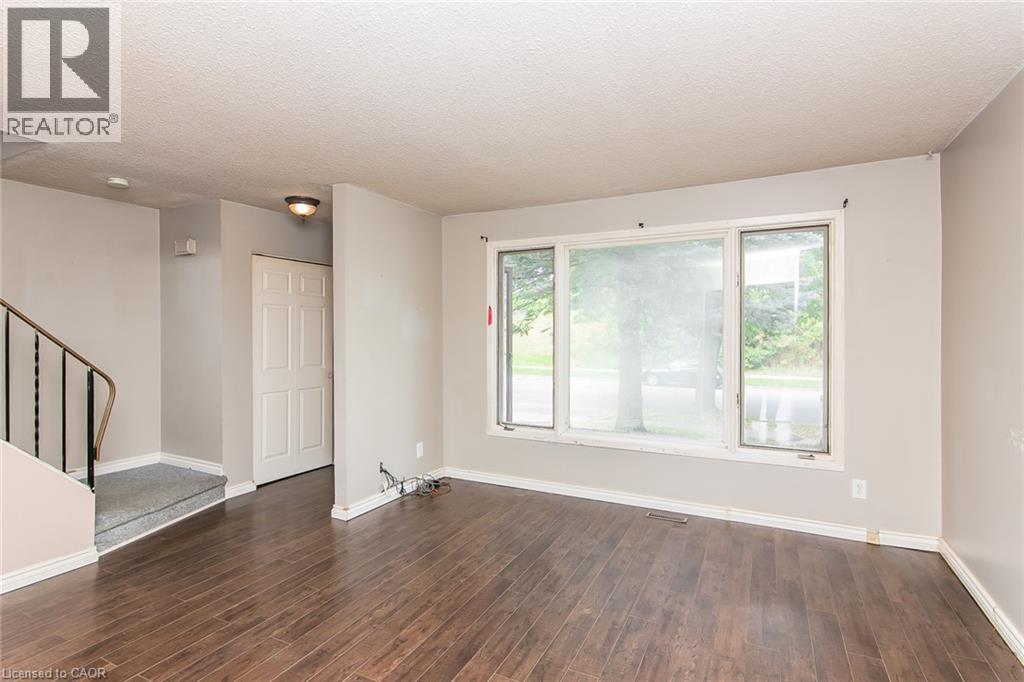 157 Old Carriage Drive Property Photo 8