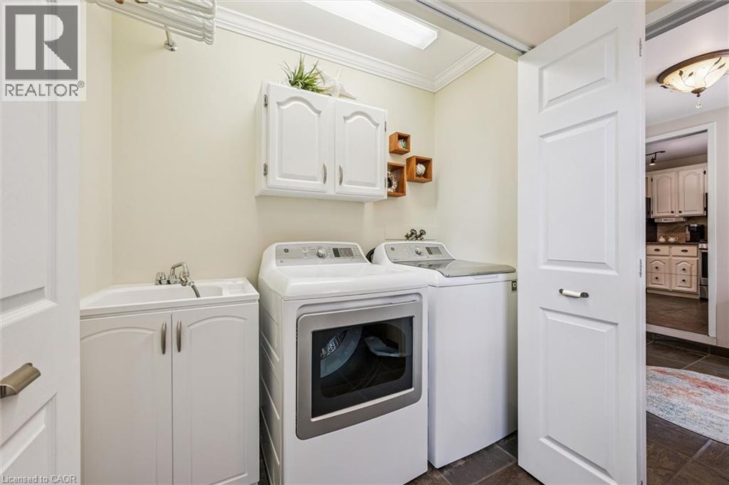 7 King Street Property Photo 31