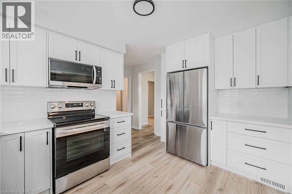 38 Endfield Avenue Unit# Main Property Photo 6