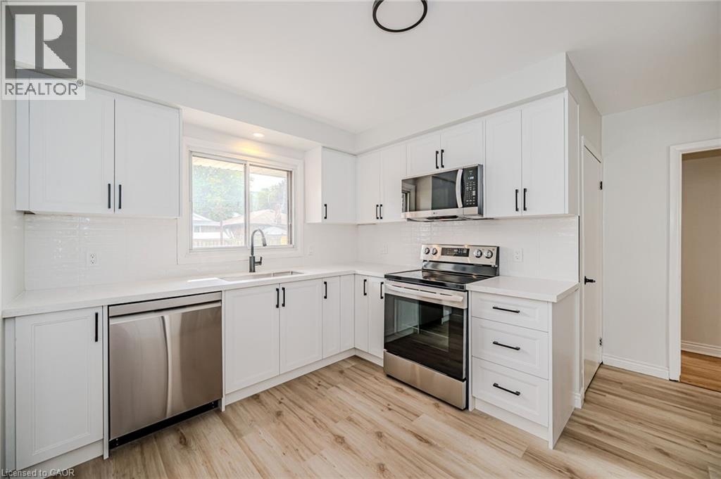 38 Endfield Avenue Unit# Main Property Photo 7