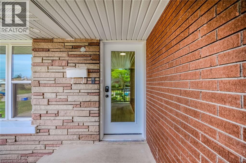38 Endfield Avenue Unit# Main Property Photo 18