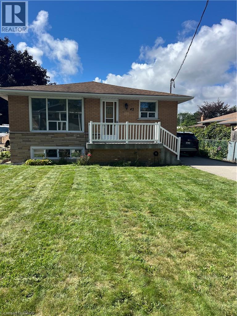42 Woodman Drive S Unit# Upper Property Photo 1