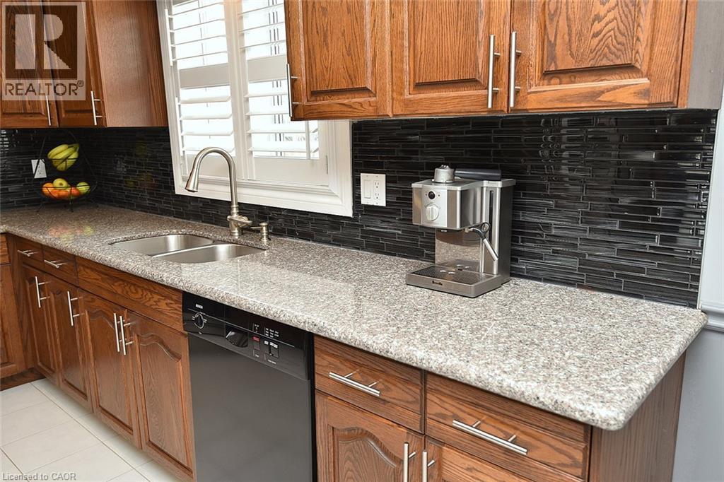 36 Tommar Place Property Photo 14