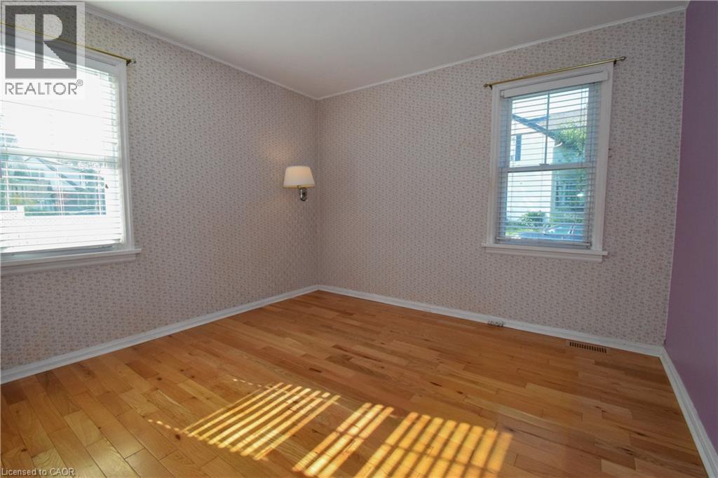272 Carlton Street Property Photo 11
