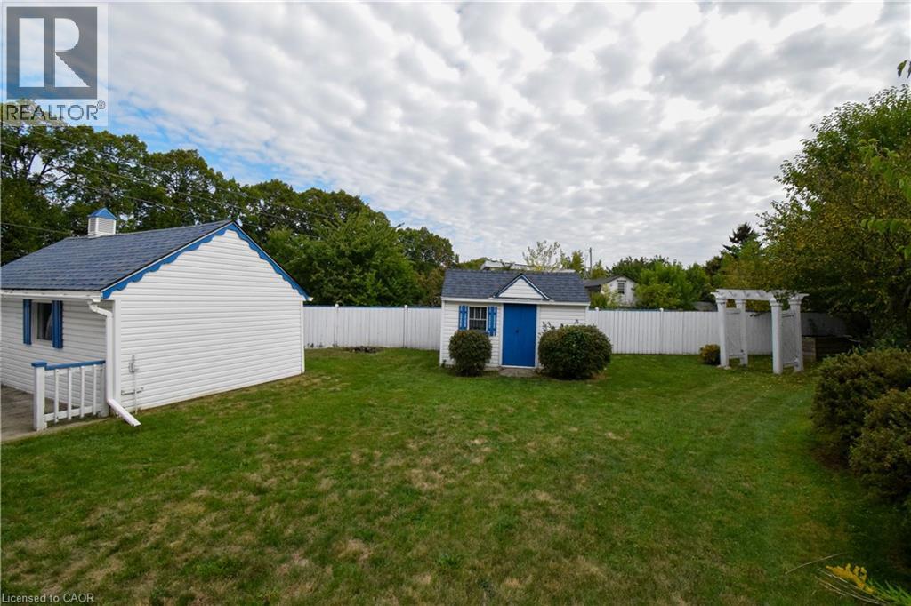 272 Carlton Street Property Photo 23