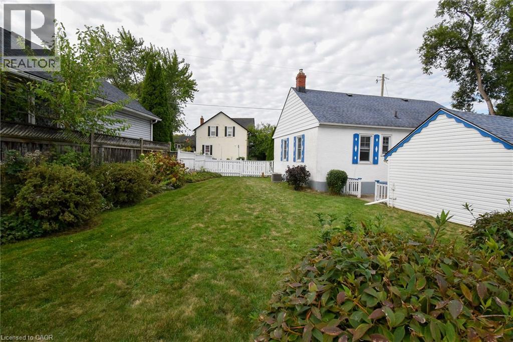 272 Carlton Street Property Photo 24
