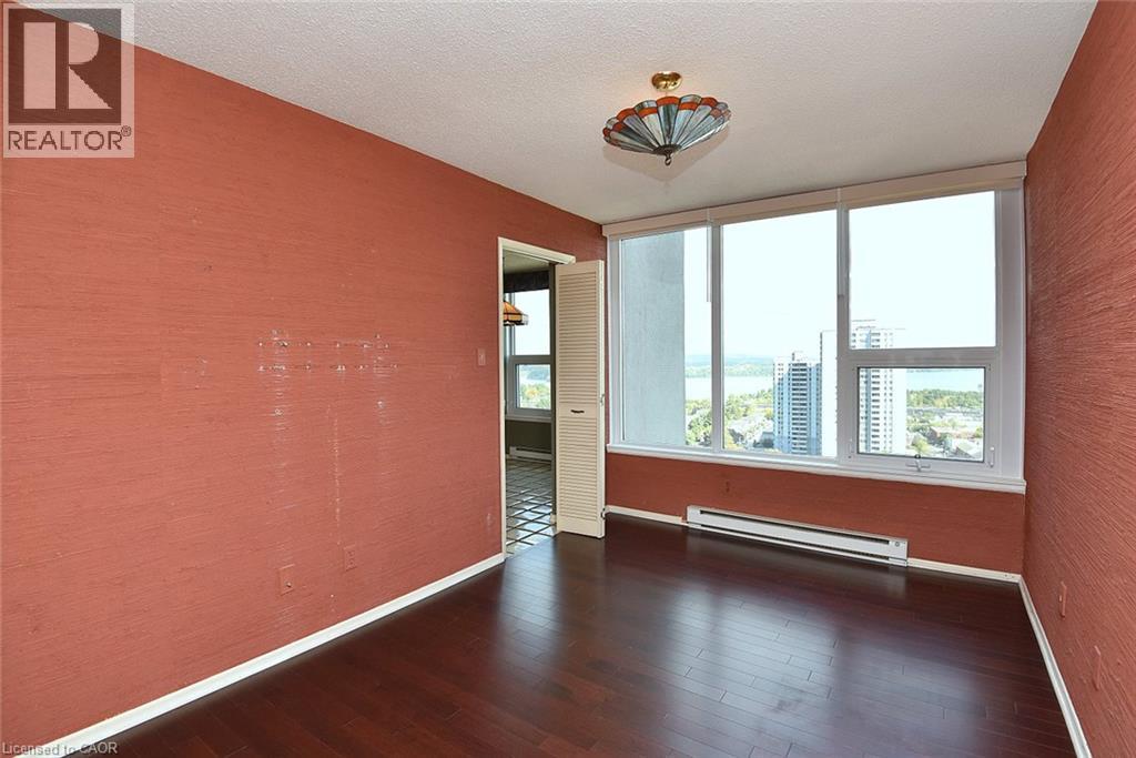 75 Queen Street N Unit# 2007 Property Photo 25