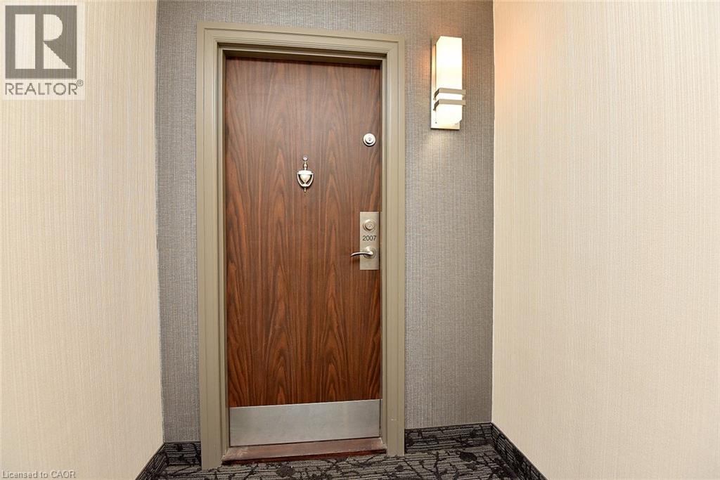 75 Queen Street N Unit# 2007 Property Photo 32