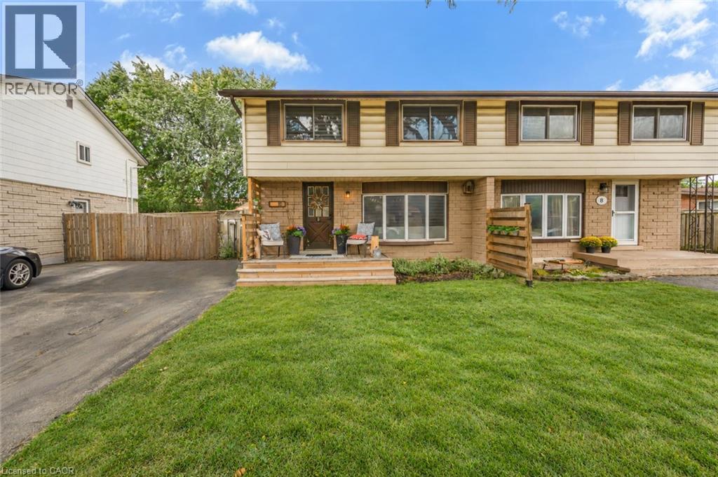 10 Goldfinch Road Property Photo 2