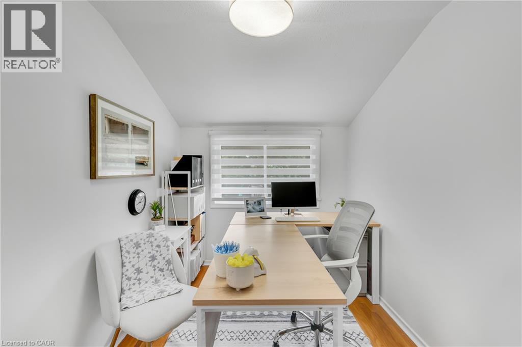 10 Goldfinch Road Property Photo 20