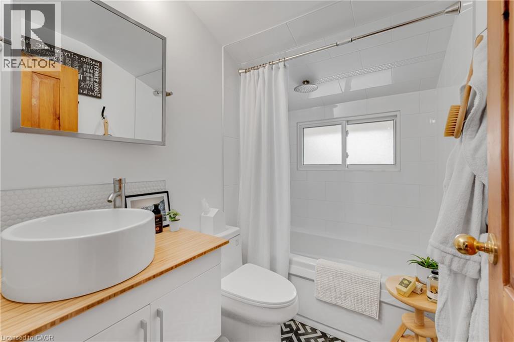 10 Goldfinch Road Property Photo 23