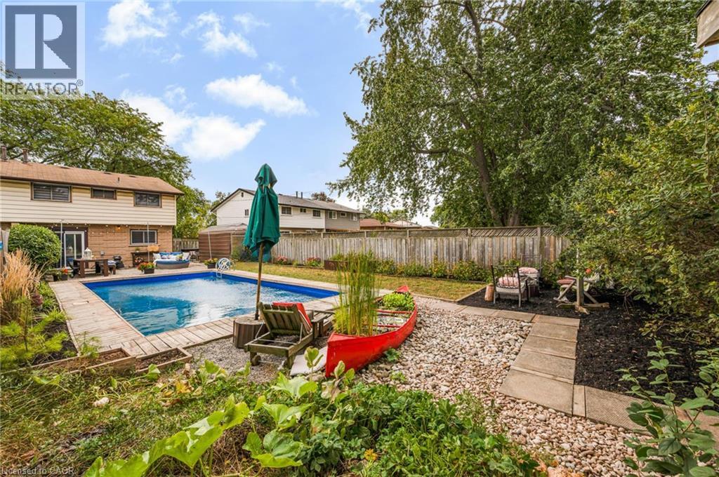 10 Goldfinch Road Property Photo 35