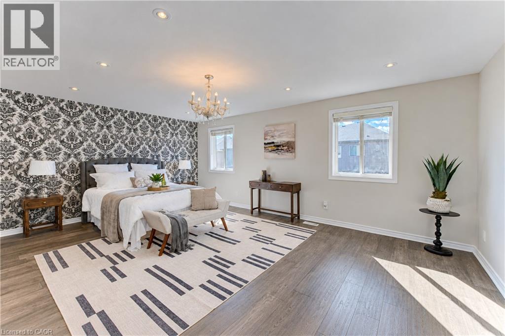 365 Woolwich Street Property Photo 17