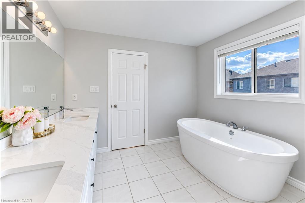 365 Woolwich Street Property Photo 19