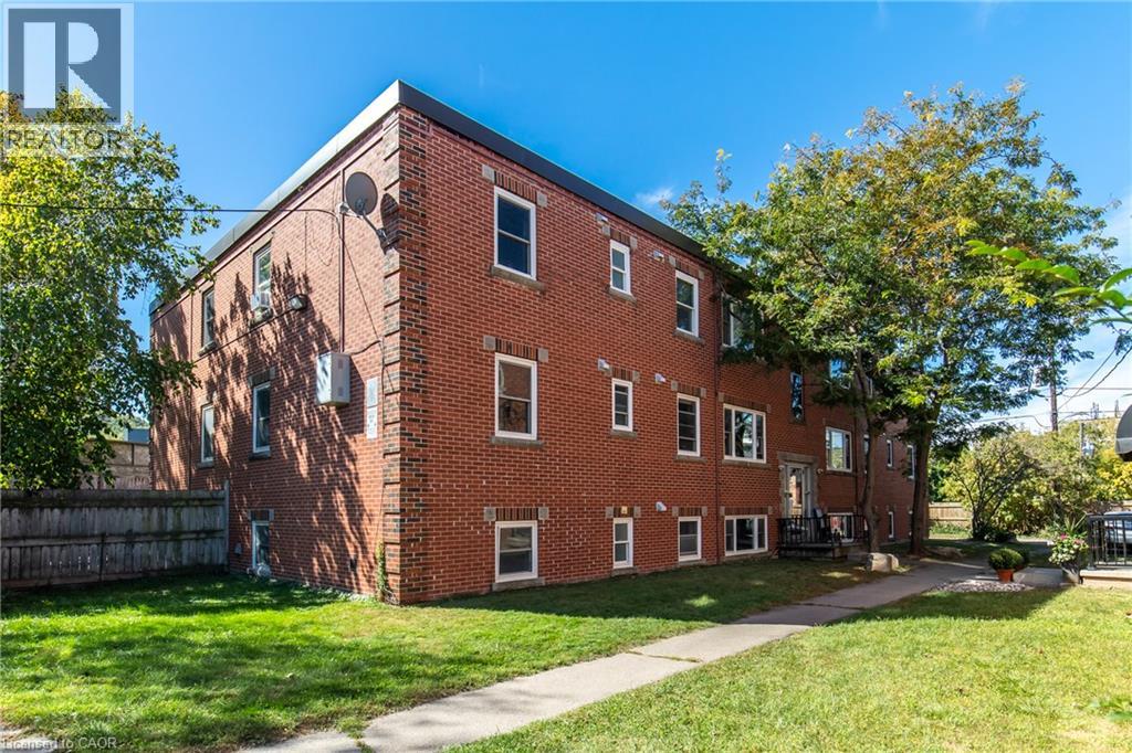 3 Applewood Avenue Unit# 3 Property Photo 1