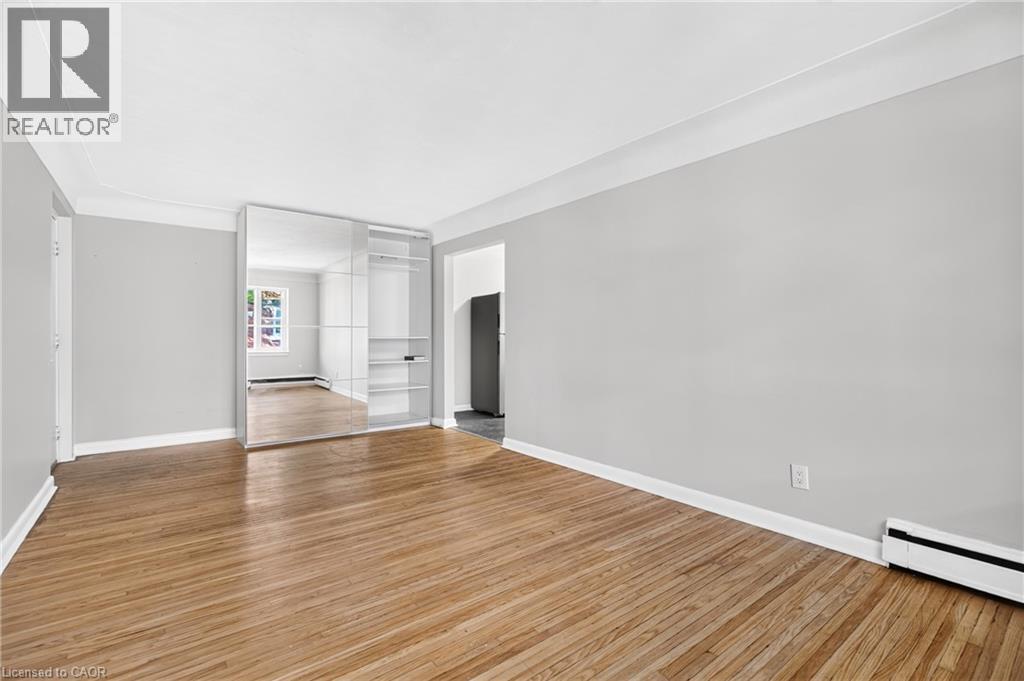 3 Applewood Avenue Unit# 3 Property Photo 5
