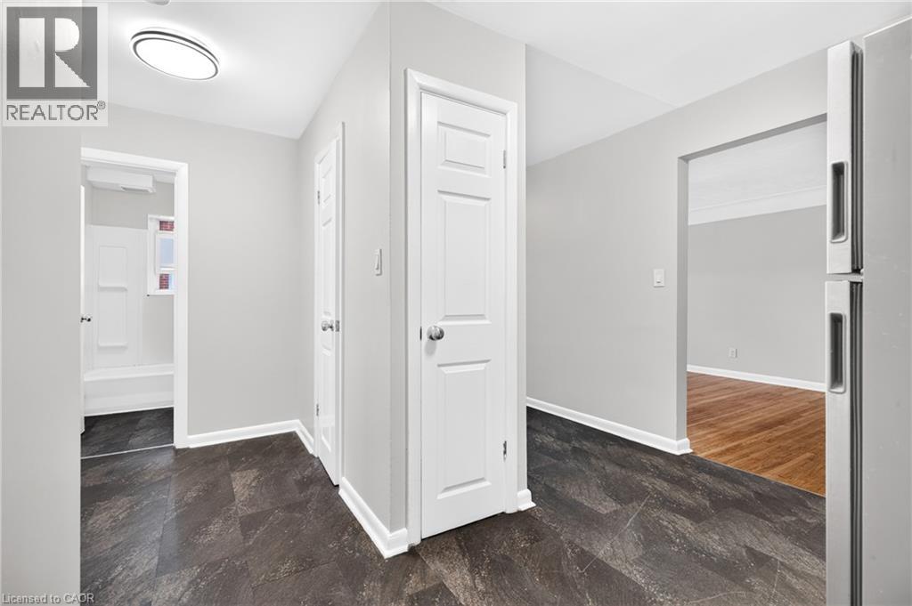 3 Applewood Avenue Unit# 3 Property Photo 12
