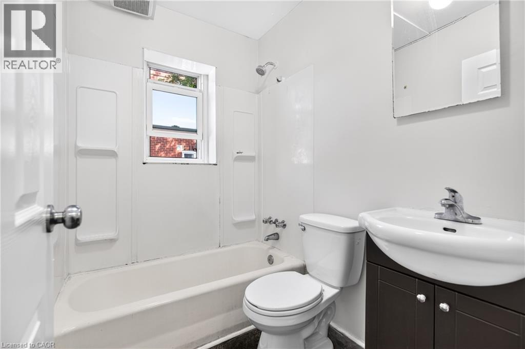 3 Applewood Avenue Unit# 3 Property Photo 21