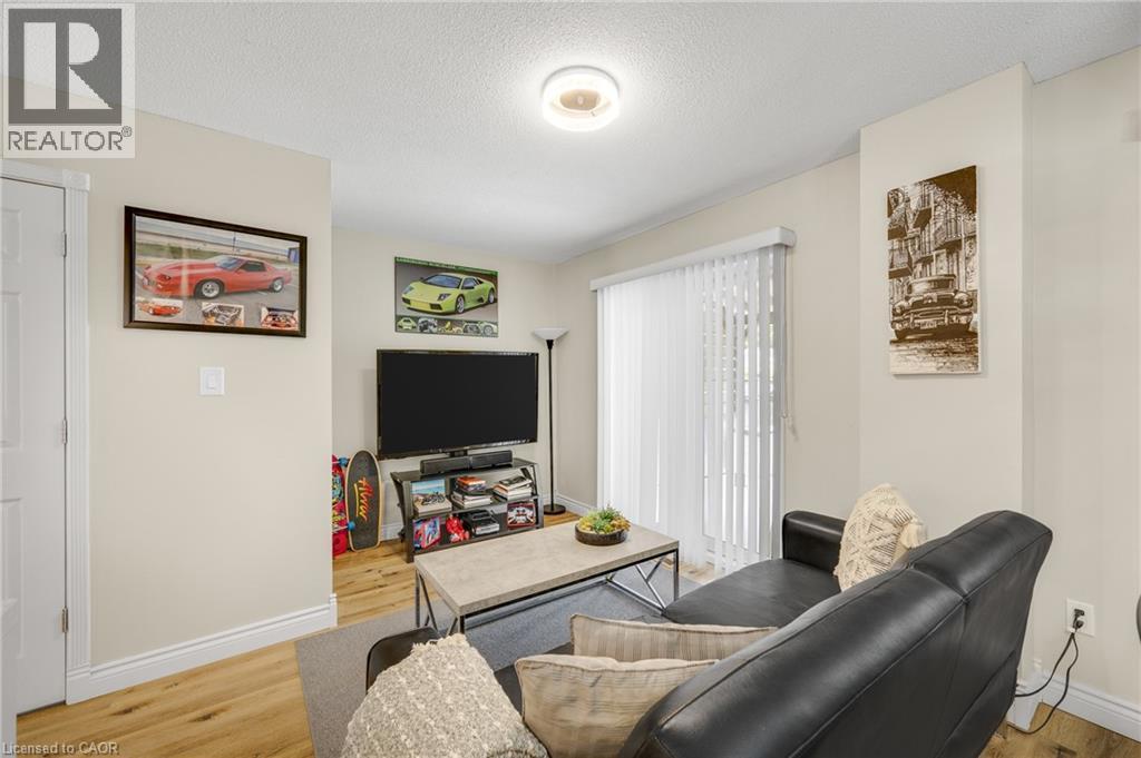 166 Martindale Crescent Property Photo 6