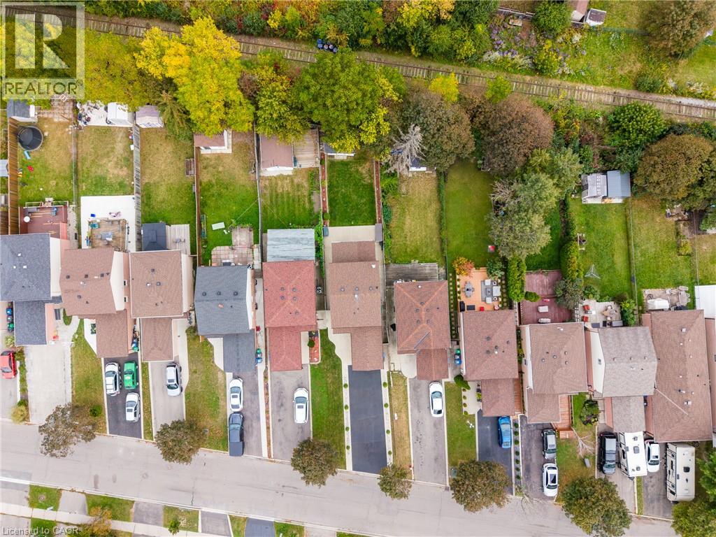 166 Martindale Crescent Property Photo 35