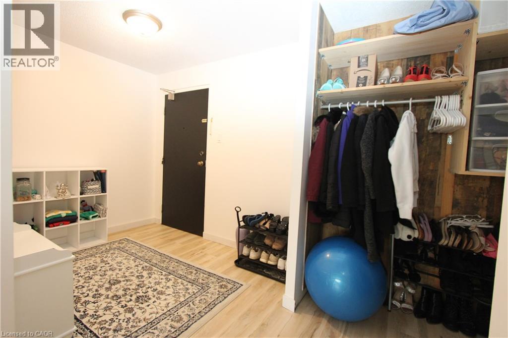 55 Green Valley Drive Unit# 1014 Property Photo 2
