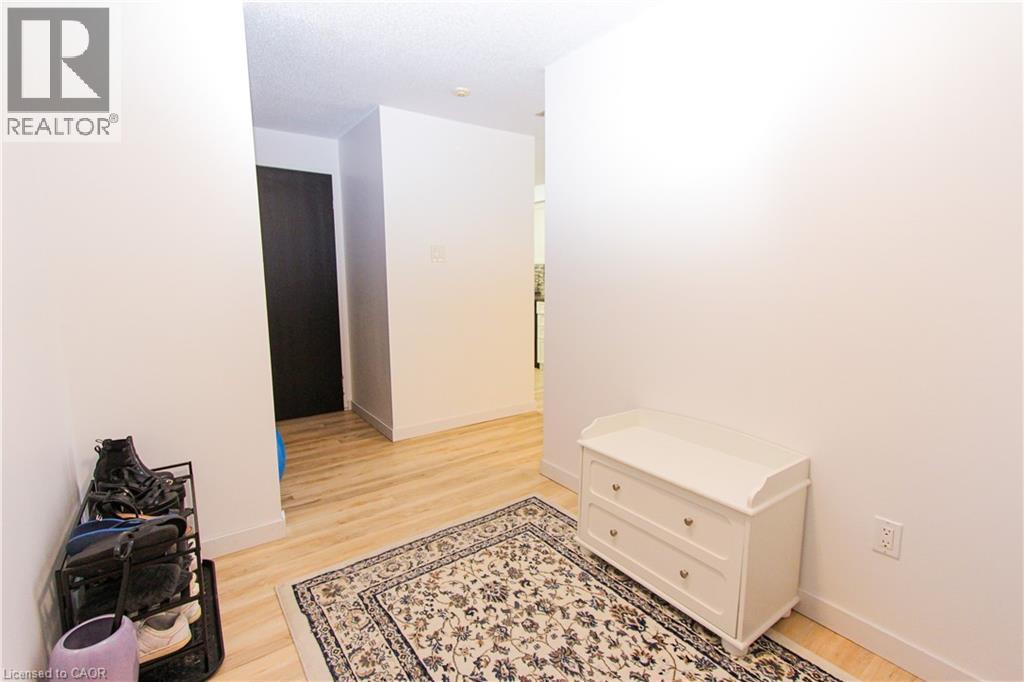 55 Green Valley Drive Unit# 1014 Property Photo 3