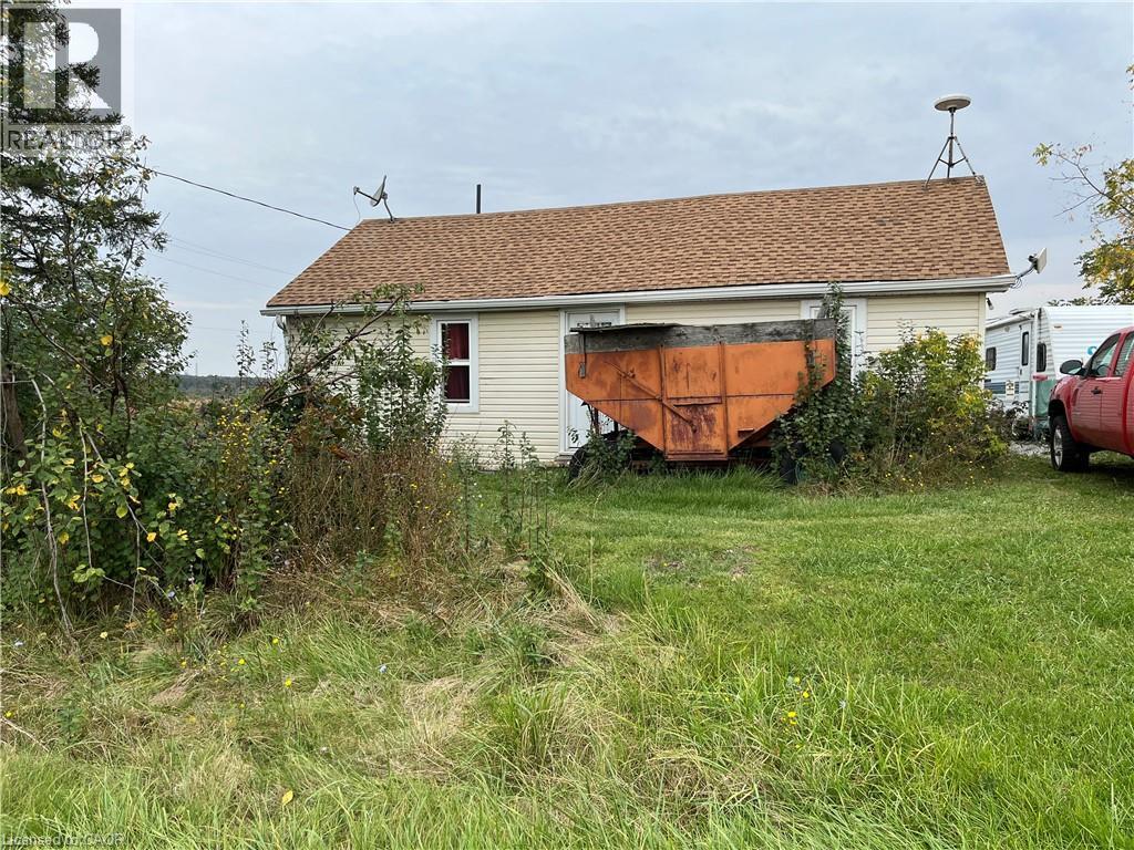 3031 Rainham Road Property Photo 4