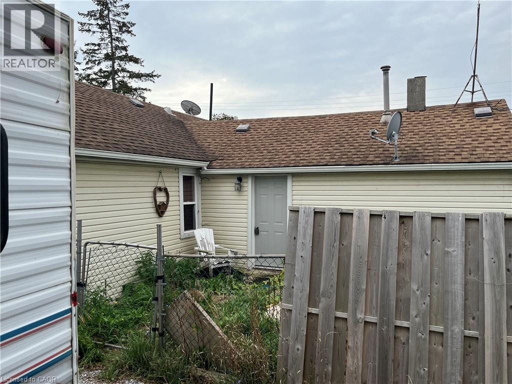3031 Rainham Road Property Photo 5