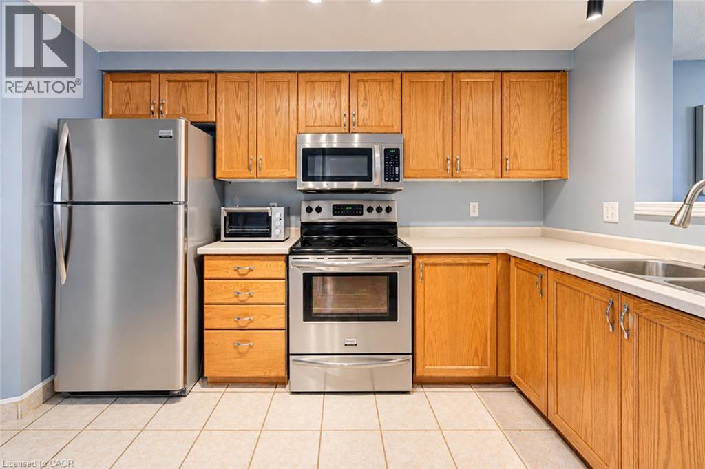327 Oprington Place Property Photo 6