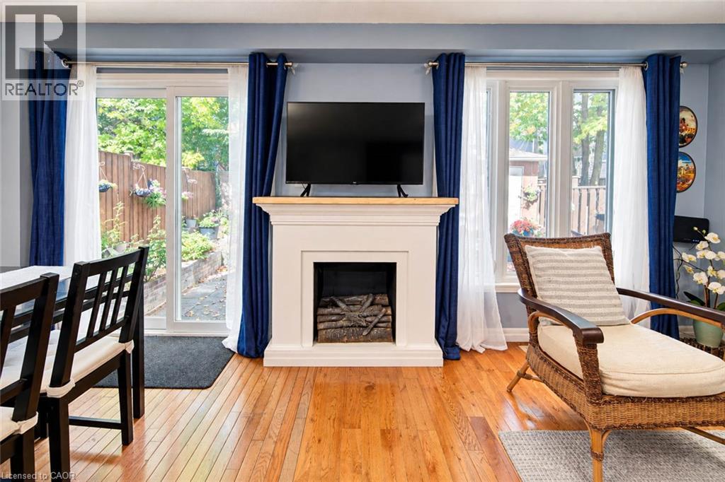 327 Oprington Place Property Photo 11
