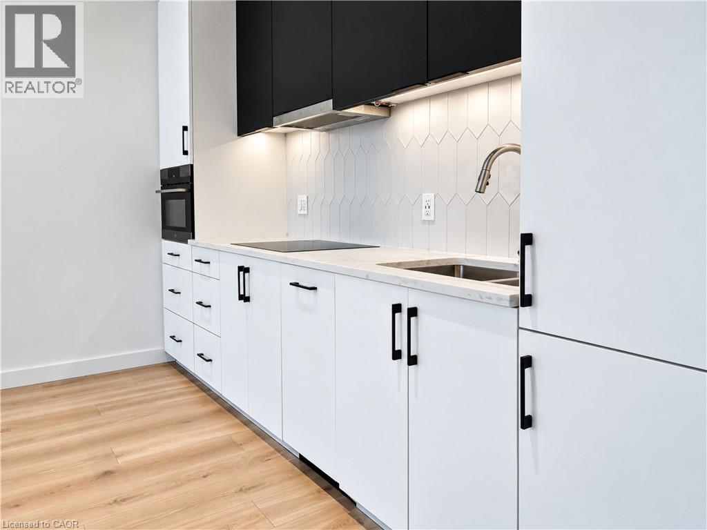 741 King Street W Unit# 1508 Property Photo 5